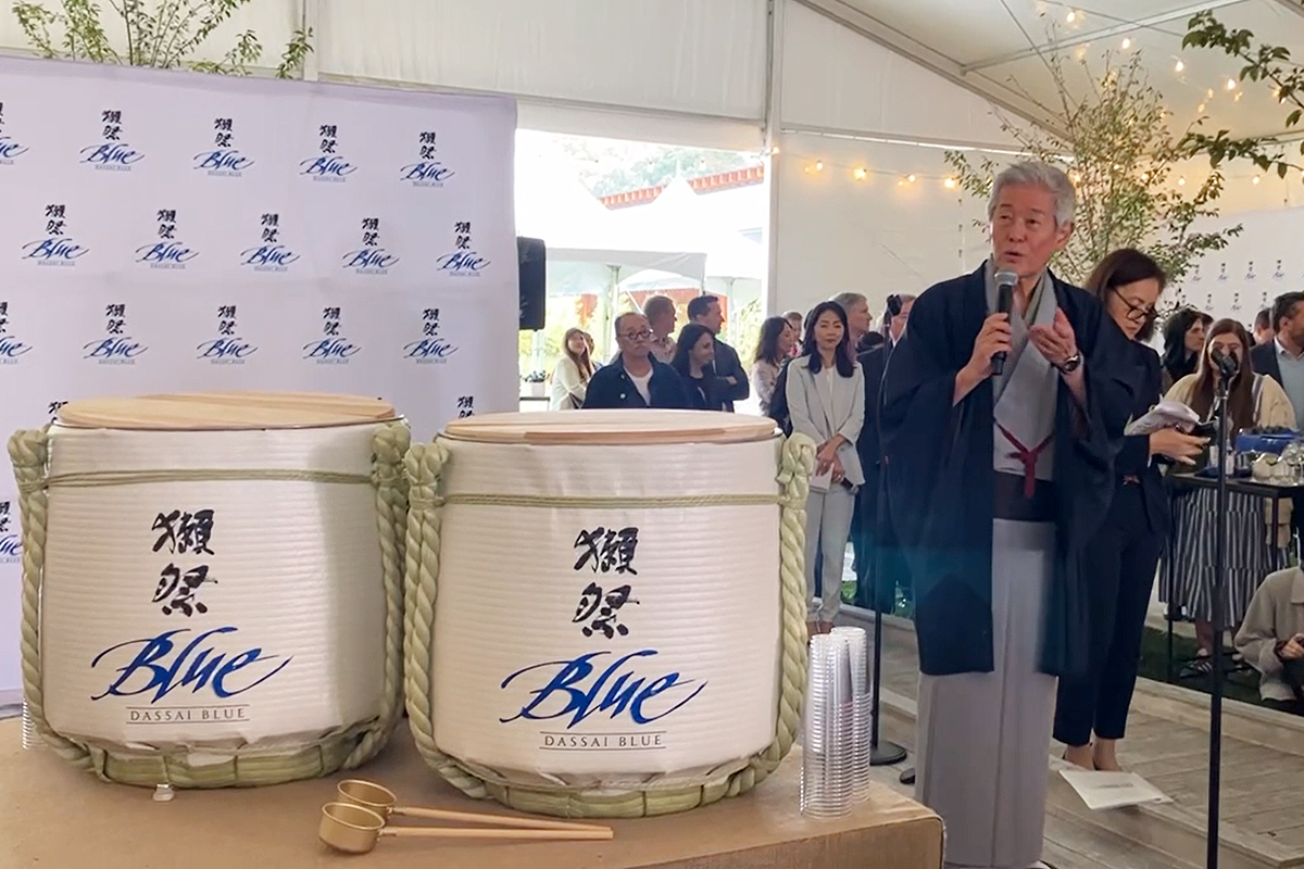 旭酒造株式会社 桜井 博志会長と新しい米国ブランド「DASSAI BLUE」